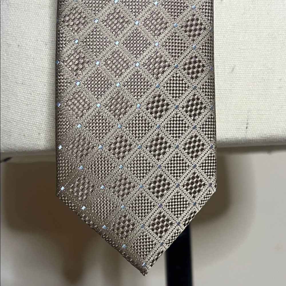 🌟🏆🔑Michael Kors Elegant Brown Patterned Tie